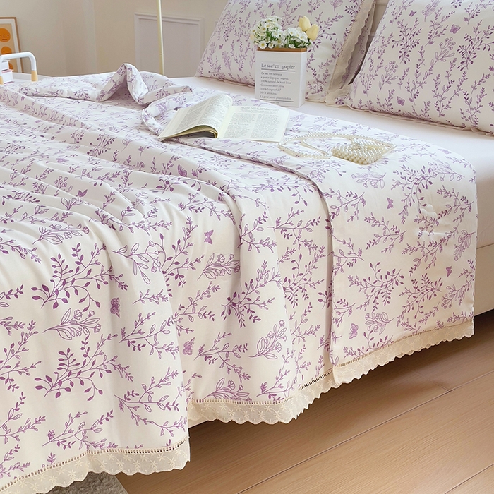 91家纺网 家纺一手货源 找家纺 集布 2025新款100%全棉双层纱花边款夏被夏凉被 紫草藤