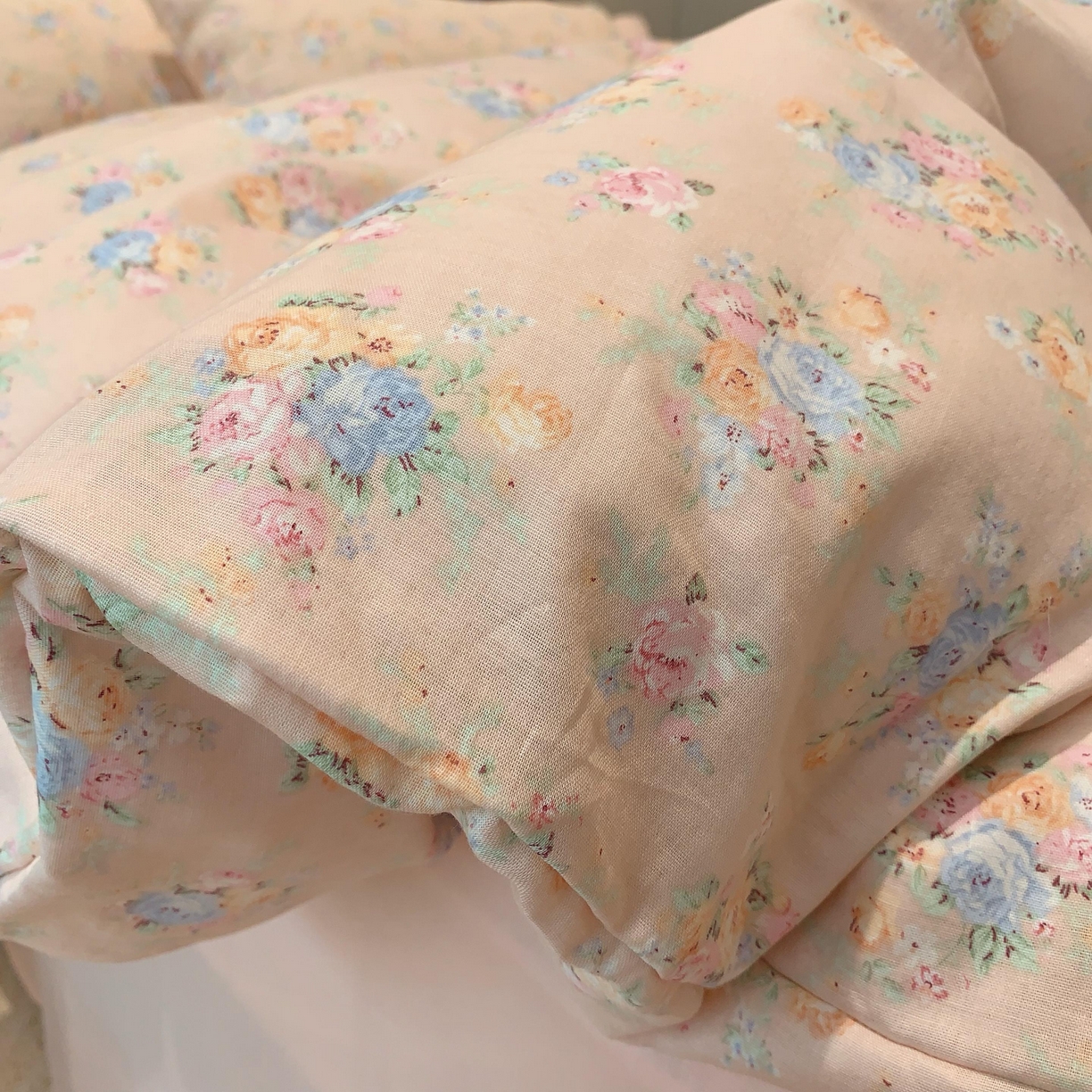 91家纺网 家纺一手货源 找家纺 莱豫家纺 2025新款亲肤舒适双层纱四件套 花季时光