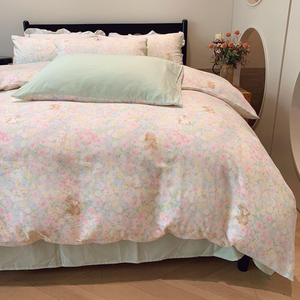 91家纺网 家纺一手货源 找家纺 莱豫家纺 2025新款亲肤舒适双层纱四件套 花园小兔