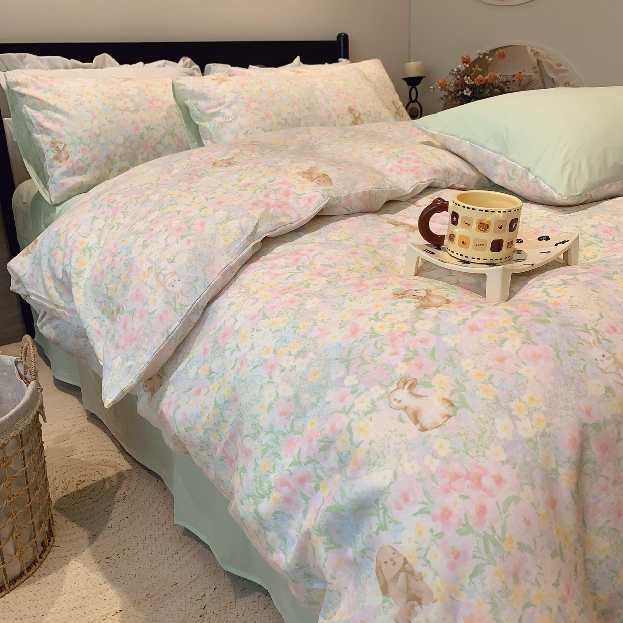 91家纺网 家纺一手货源 找家纺 莱豫家纺 2025新款亲肤舒适双层纱四件套 花园小兔