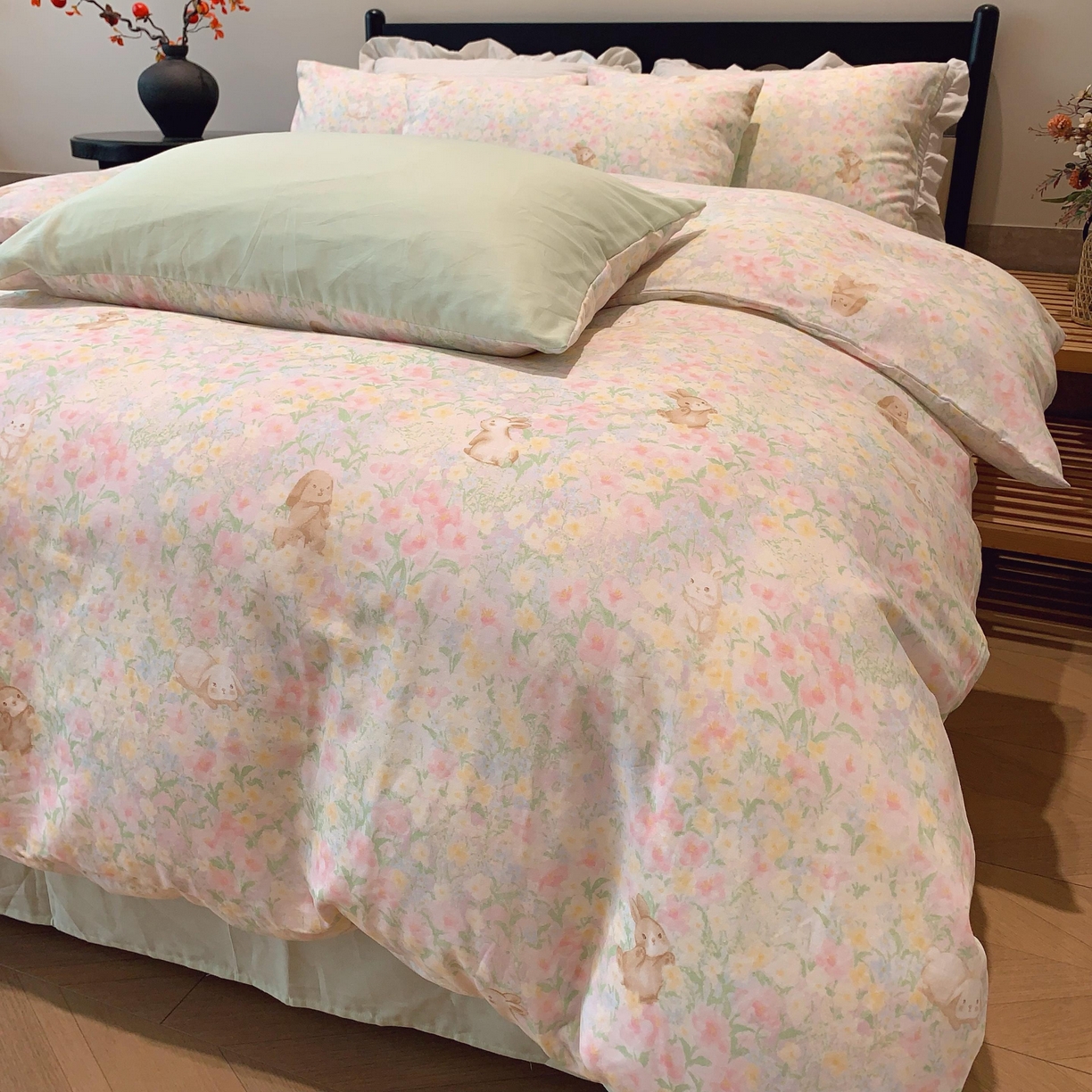 91家纺网 家纺一手货源 找家纺 莱豫家纺 2025新款亲肤舒适双层纱四件套 花园小兔