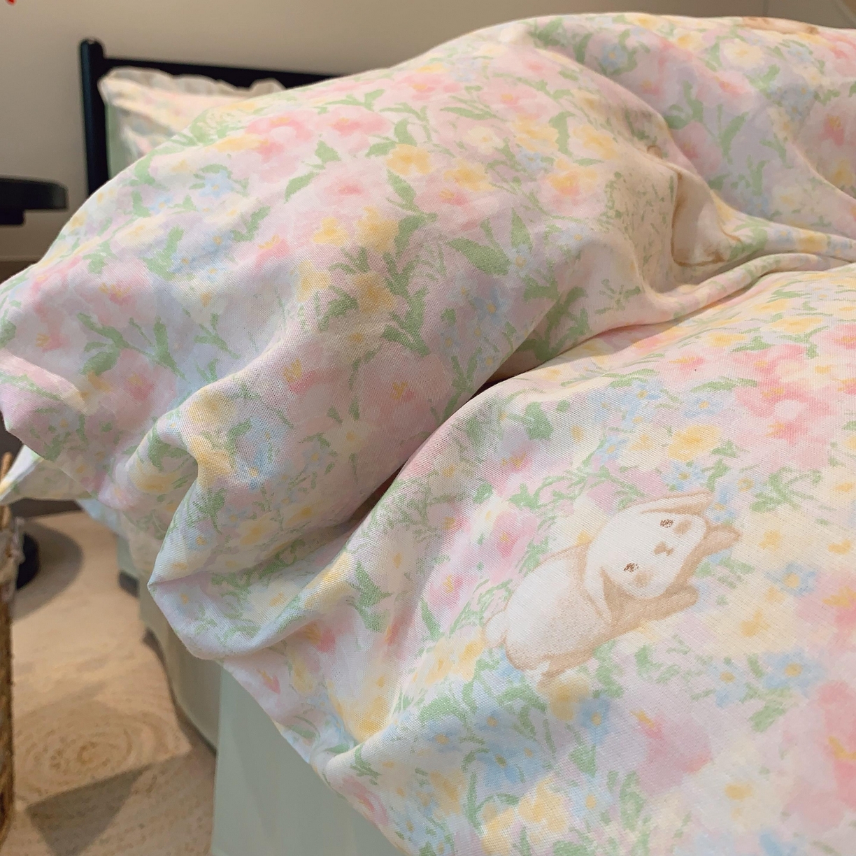 91家纺网 家纺一手货源 找家纺 莱豫家纺 2025新款亲肤舒适双层纱四件套 花园小兔