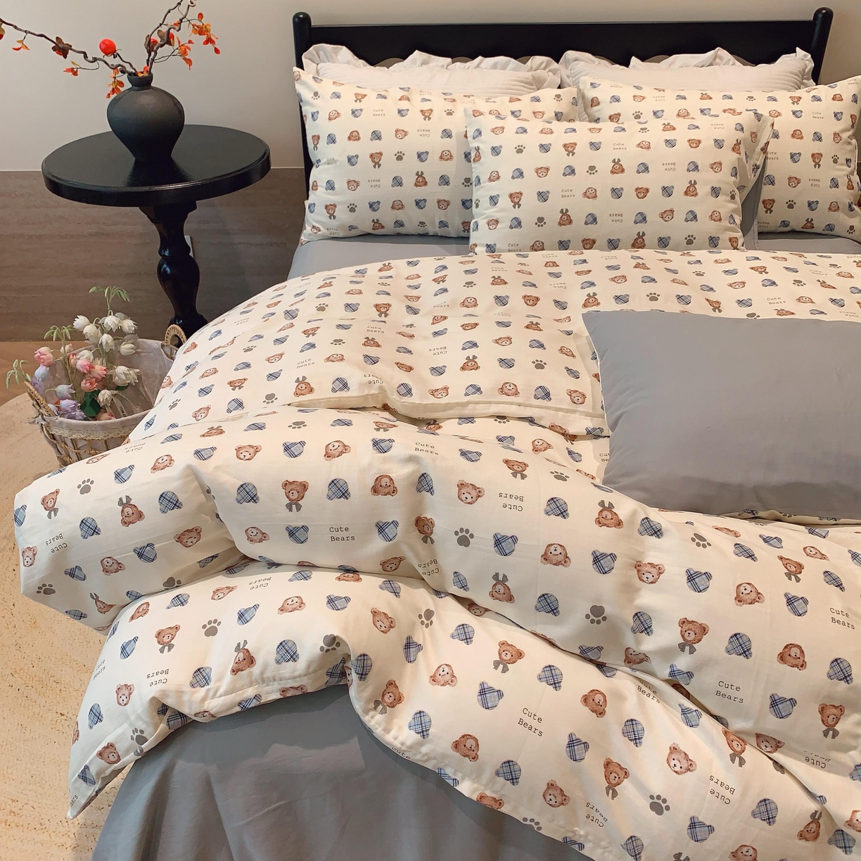 91家纺网 家纺一手货源 找家纺 莱豫家纺 2025新款亲肤舒适双层纱四件套 绅士熊