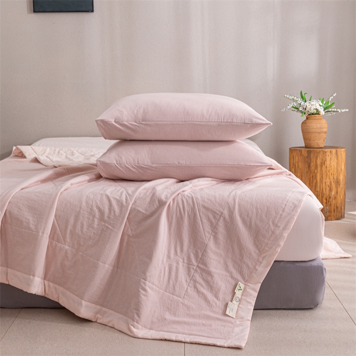 91家纺网 家纺一手货源 找家纺 天瑜家纺 2025新款色织全棉水洗棉棉花夏被 粉细条