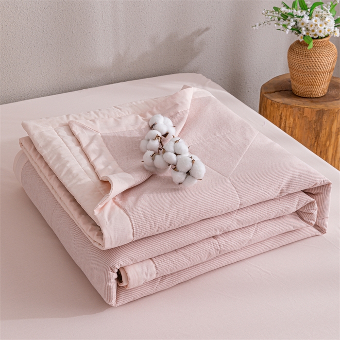 91家纺网 家纺一手货源 找家纺 天瑜家纺 2025新款色织全棉水洗棉棉花夏被 粉细条