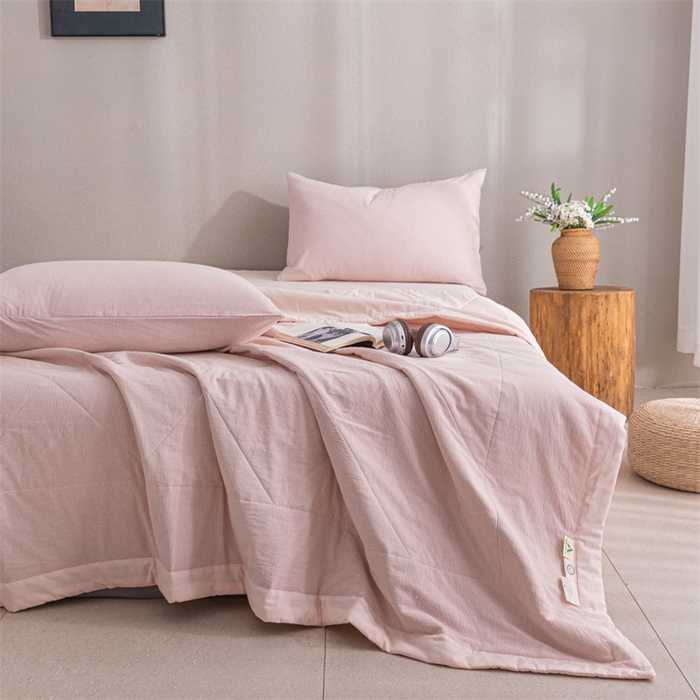 91家纺网 家纺一手货源 找家纺 天瑜家纺 2025新款色织全棉水洗棉棉花夏被 粉细条