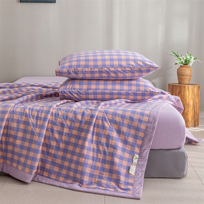 91家纺网 家纺一手货源 找家纺 天瑜家纺 2025新款色织全棉水洗棉棉花夏被 粉紫中格