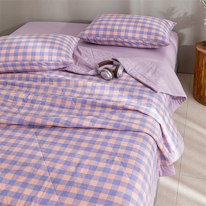 91家纺网 家纺一手货源 找家纺 天瑜家纺 2025新款色织全棉水洗棉棉花夏被 粉紫中格