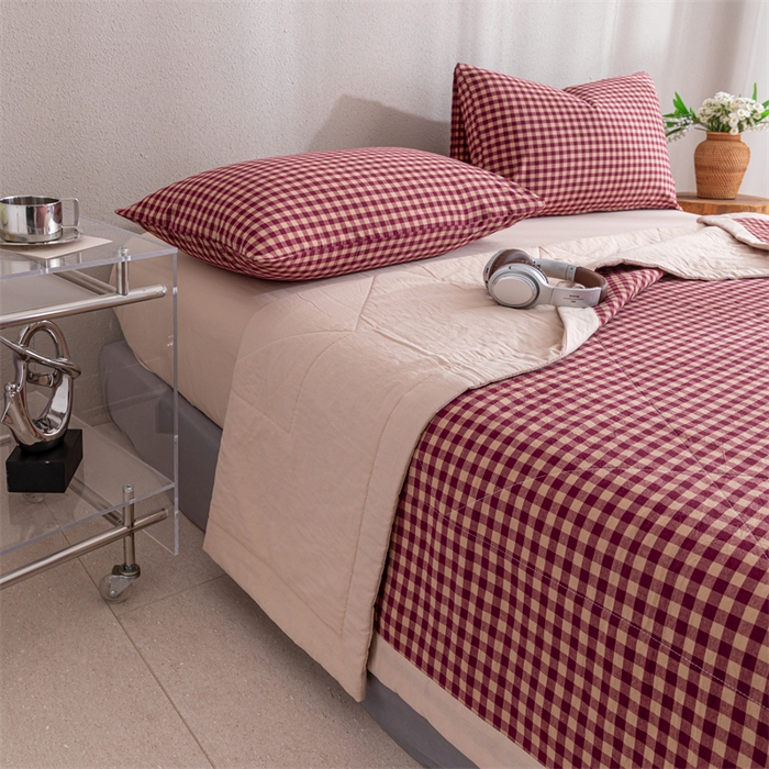 91家纺网 家纺一手货源 找家纺 天瑜家纺 2025新款色织全棉水洗棉棉花夏被 红咖小格