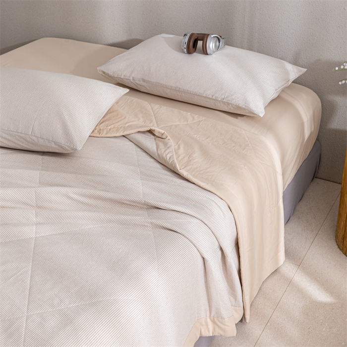 91家纺网 家纺一手货源 找家纺 天瑜家纺 2025新款色织全棉水洗棉棉花夏被 咖细条