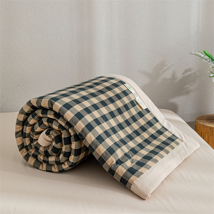 91家纺网 家纺一手货源 找家纺 天瑜家纺 2025新款色织全棉水洗棉棉花夏被 绿咖中格