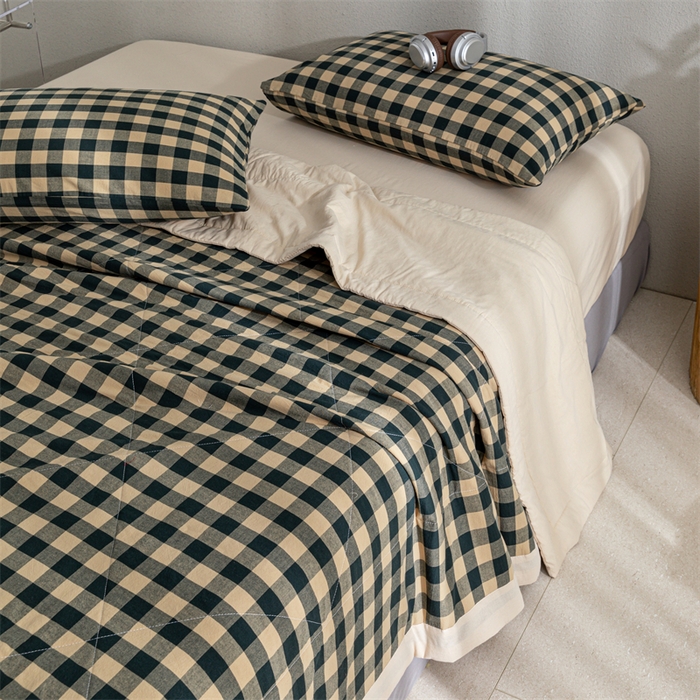 91家纺网 家纺一手货源 找家纺 天瑜家纺 2025新款色织全棉水洗棉棉花夏被 绿咖中格