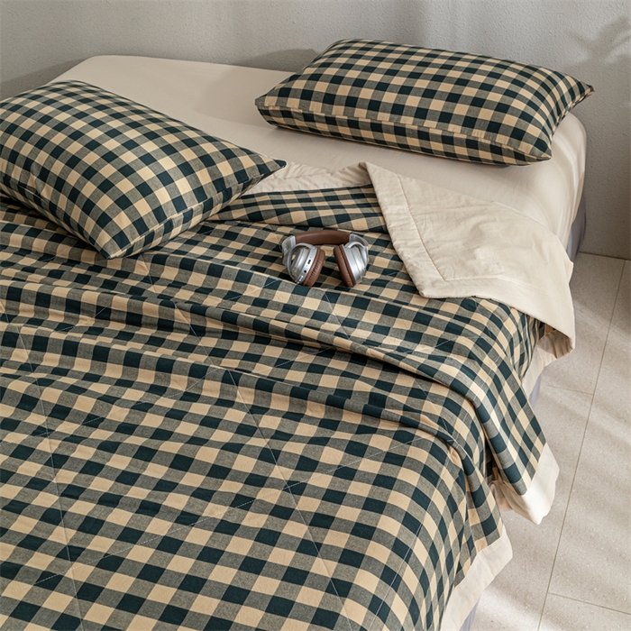 91家纺网 家纺一手货源 找家纺 天瑜家纺 2025新款色织全棉水洗棉棉花夏被 绿咖中格