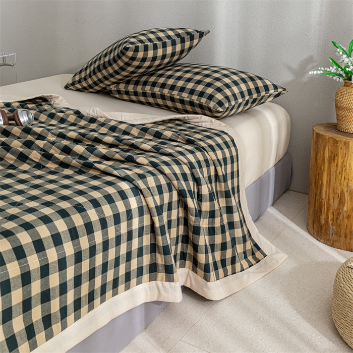 91家纺网 家纺一手货源 找家纺 天瑜家纺 2025新款色织全棉水洗棉棉花夏被 绿咖中格