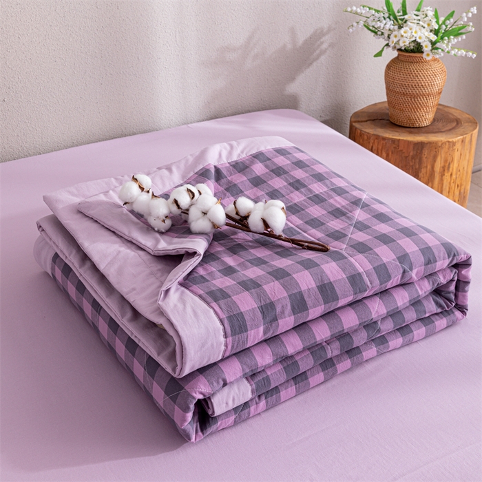 91家纺网 家纺一手货源 找家纺 天瑜家纺 2025新款色织全棉水洗棉棉花夏被 深紫中格
