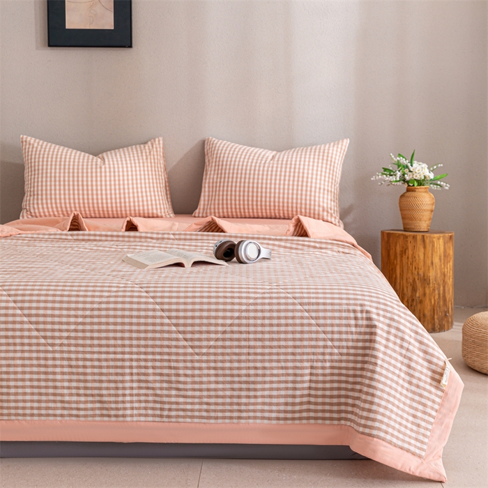 91家纺网 家纺一手货源 找家纺 天瑜家纺 2025新款色织全棉水洗棉棉花夏被 粉小格