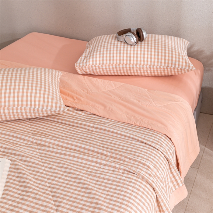 91家纺网 家纺一手货源 找家纺 天瑜家纺 2025新款色织全棉水洗棉棉花夏被 粉小格