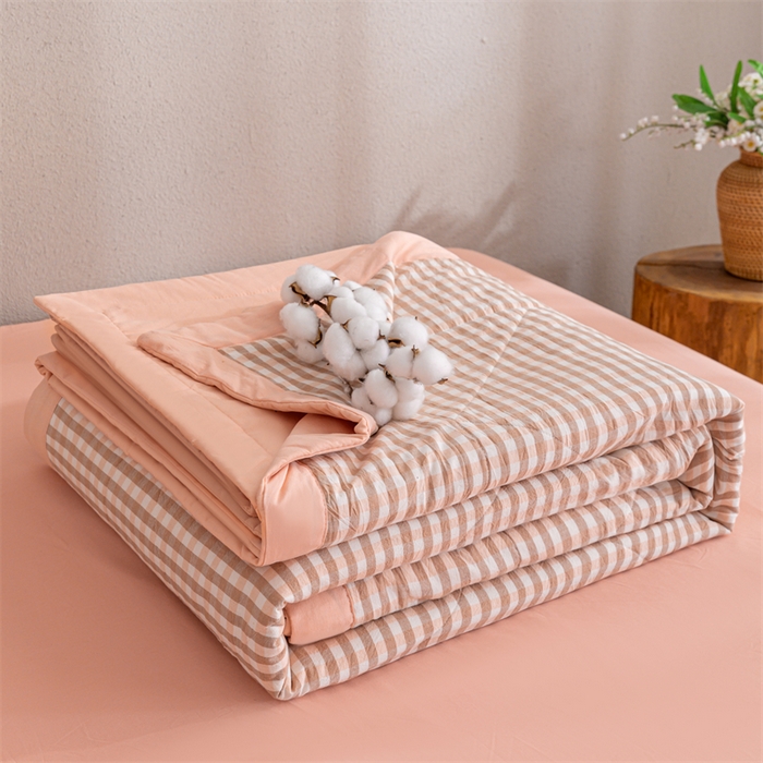 91家纺网 家纺一手货源 找家纺 天瑜家纺 2025新款色织全棉水洗棉棉花夏被 粉小格