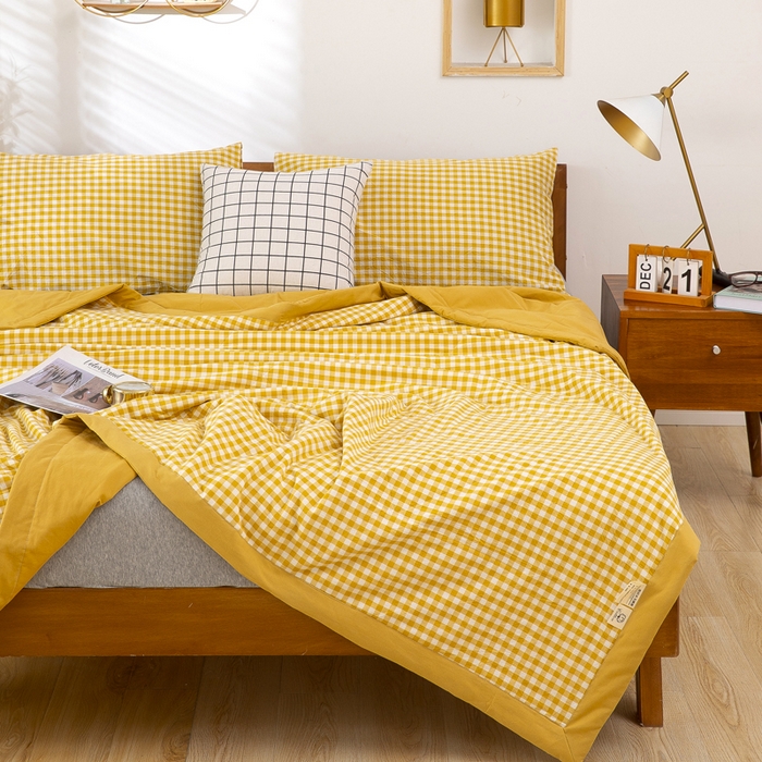 91家纺网 家纺一手货源 找家纺 天瑜家纺 2025新款色织全棉水洗棉棉花夏被 姜黄小格