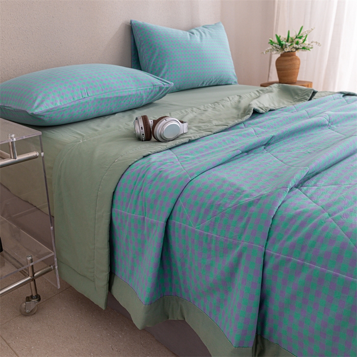 91家纺网 家纺一手货源 找家纺 天瑜家纺 2025新款色织全棉水洗棉棉花夏被 绿紫小格