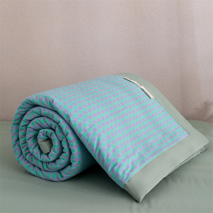 91家纺网 家纺一手货源 找家纺 天瑜家纺 2025新款色织全棉水洗棉棉花夏被 绿紫小格