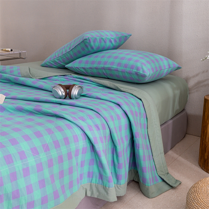 91家纺网 家纺一手货源 找家纺 天瑜家纺 2025新款色织全棉水洗棉棉花夏被 绿紫中格