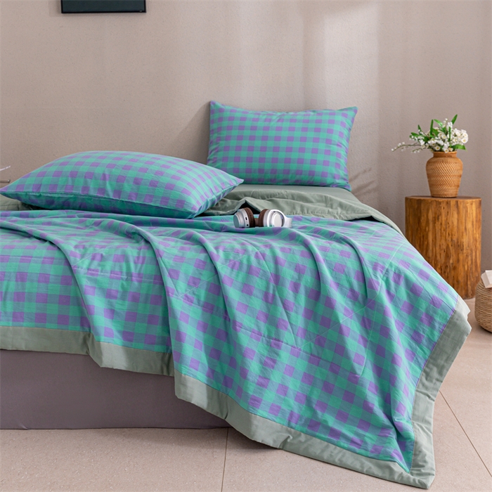 91家纺网 家纺一手货源 找家纺 天瑜家纺 2025新款色织全棉水洗棉棉花夏被 绿紫中格