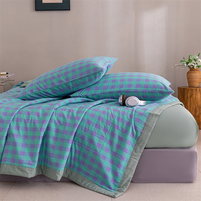 91家纺网 家纺一手货源 找家纺 天瑜家纺 2025新款色织全棉水洗棉棉花夏被 绿紫中格