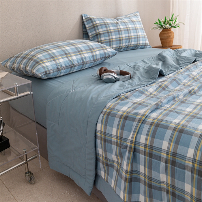 91家纺网 家纺一手货源 找家纺 天瑜家纺 2025新款色织全棉水洗棉棉花夏被 莫妮蓝