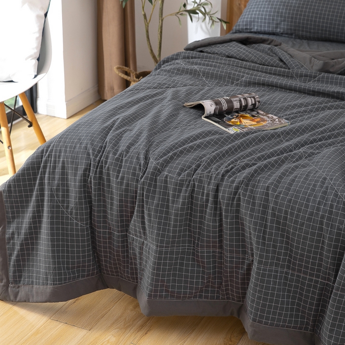 91家纺网 家纺一手货源 找家纺 天瑜家纺 2025新款色织全棉水洗棉棉花夏被 深灰小格