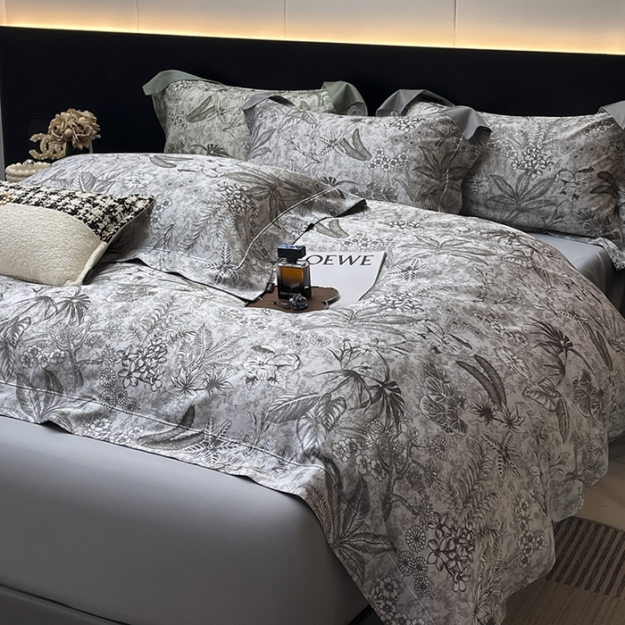 91家纺网 家纺一手货源 找家纺  2025高端轻奢A类天丝棉印花四件套全棉数码印花丝滑裸睡被套真丝夏季床上用品 丽芙-灰