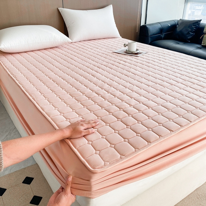 凡客2025新款夹棉防水绗缝隔尿床笠 粉