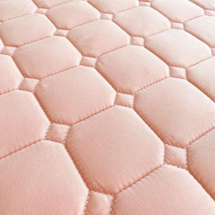 91家纺网 家纺一手货源 找家纺 凡客2025新款夹棉防水绗缝隔尿床笠 粉