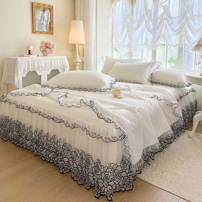 91家纺网 家纺一手货源 找家纺 (总)网红馆 2025新款凉感丝乳胶凉席床裙款夏被四件套-爱恋