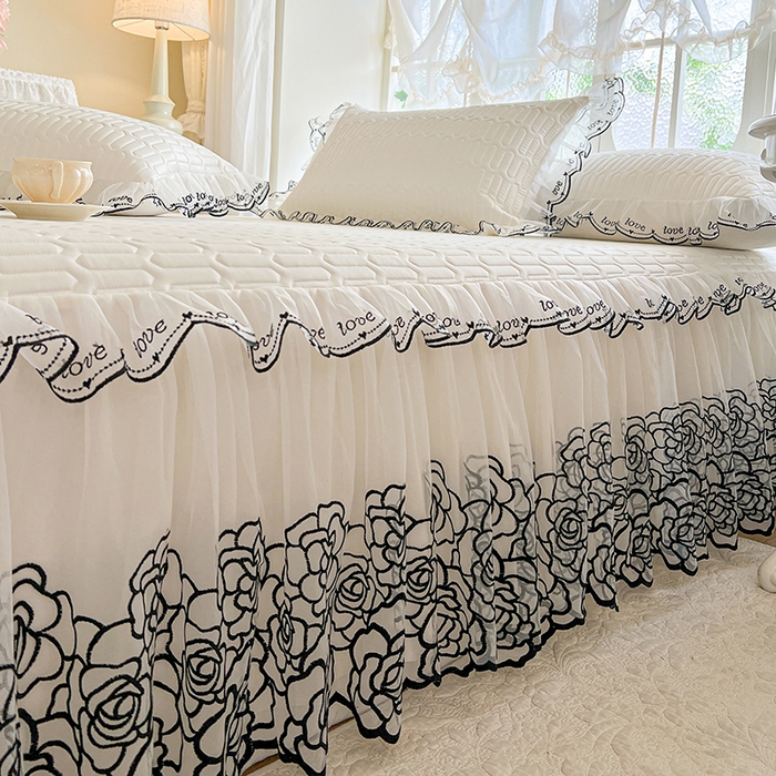 91家纺网 家纺一手货源 找家纺 (总)网红馆 2025新款凉感丝乳胶凉席床裙款夏被四件套-爱恋