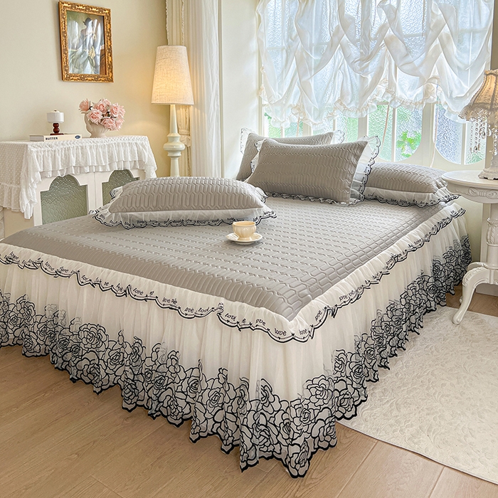 91家纺网 家纺一手货源 找家纺 2025新款凉感丝乳胶凉席床裙款夏被四件套-爱恋 灰