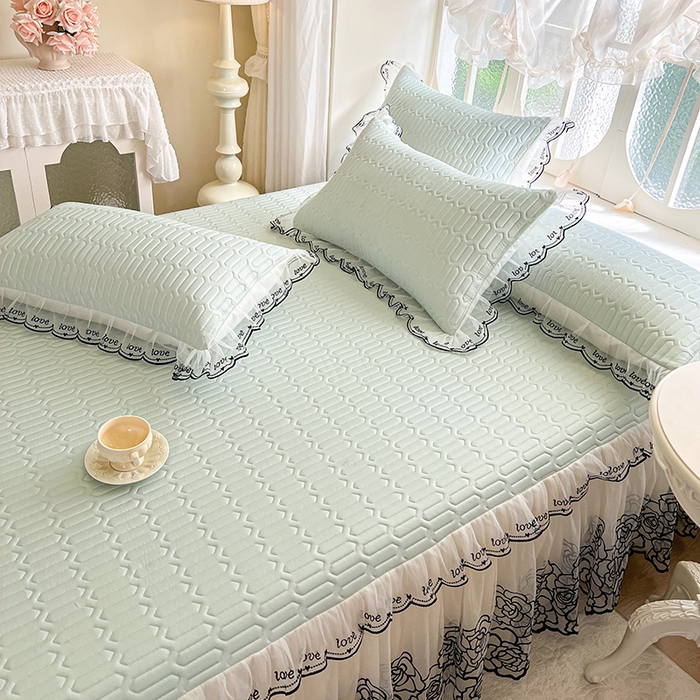 91家纺网 家纺一手货源 找家纺 2025新款凉感丝乳胶凉席床裙款夏被四件套-爱恋 绿