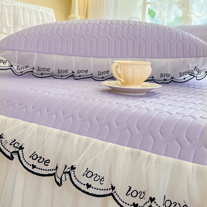 91家纺网 家纺一手货源 找家纺 2025新款凉感丝乳胶凉席床裙款夏被四件套-爱恋 紫