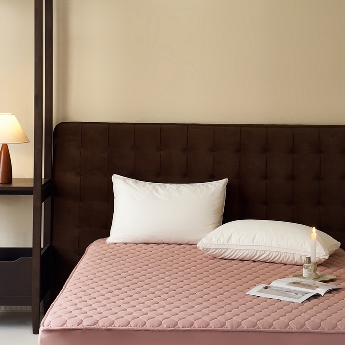 91家纺网 家纺一手货源 找家纺 凡客2025新款A类全棉加厚防水隔尿床垫【会员立减10元/条】 豆沙粉