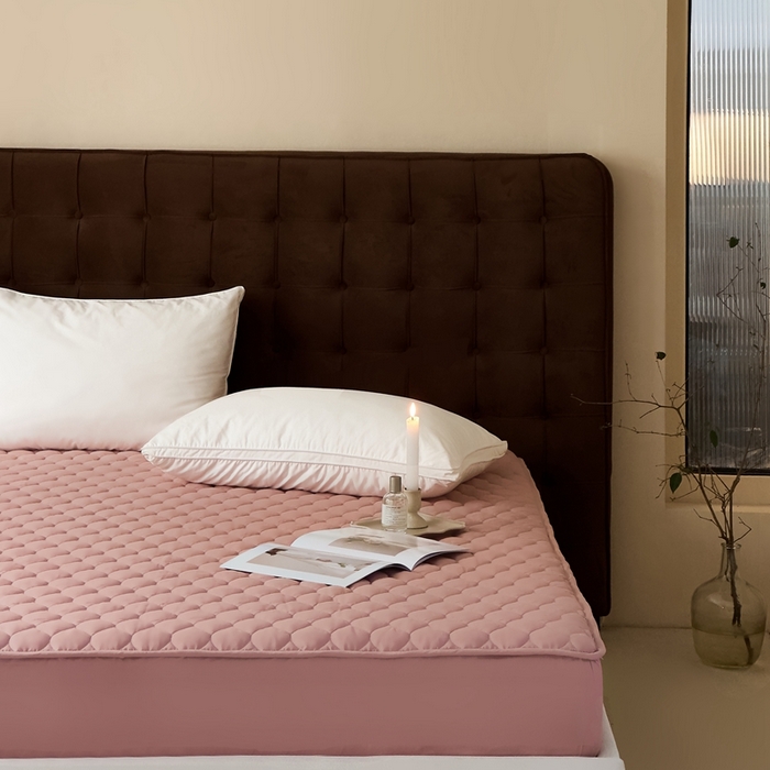 91家纺网 家纺一手货源 找家纺 凡客2025新款A类全棉加厚防水隔尿床垫【会员立减10元/条】 豆沙粉