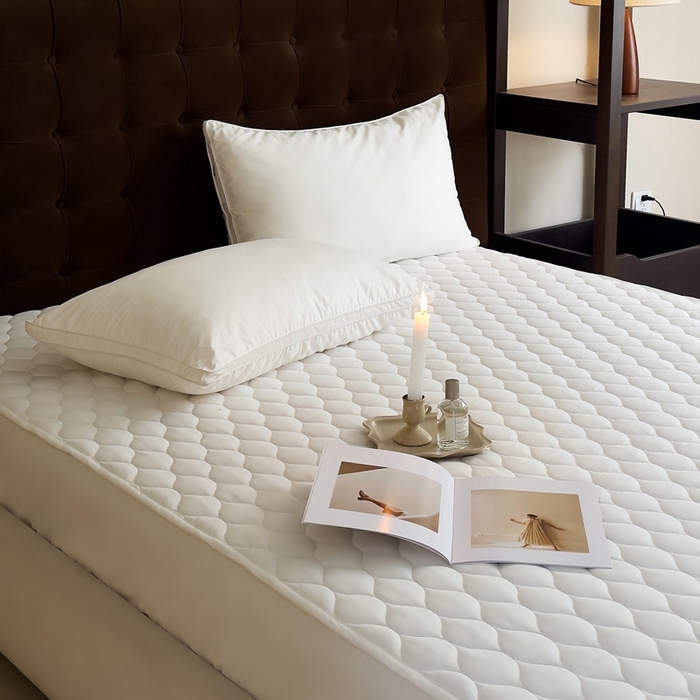 91家纺网 家纺一手货源 找家纺 凡客2025新款A类全棉加厚防水隔尿床垫【会员立减10元/条】 珍珠白