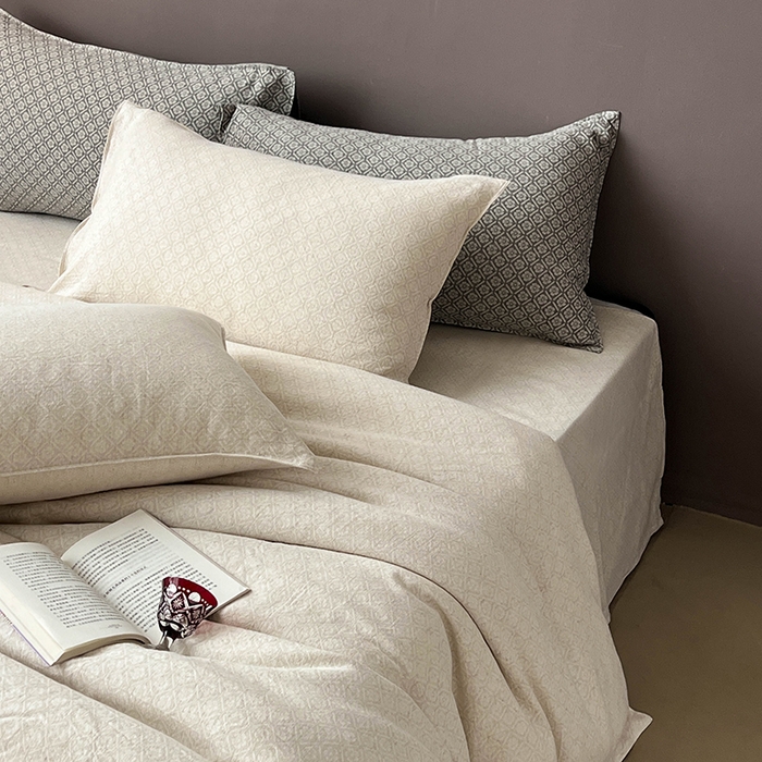 91家纺网 家纺一手货源 找家纺 鸿羽樱2025新款新款棉麻色织提花双层纱简单款四件套 铃兰浅