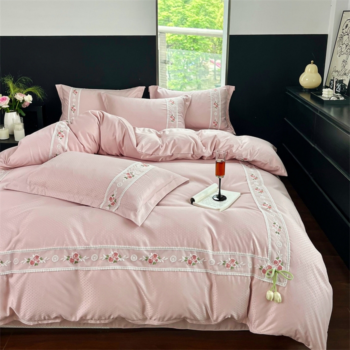 91家纺网 家纺一手货源 找家纺 庭笙 2025新款轻奢少女小香风提花四件套 星云粉