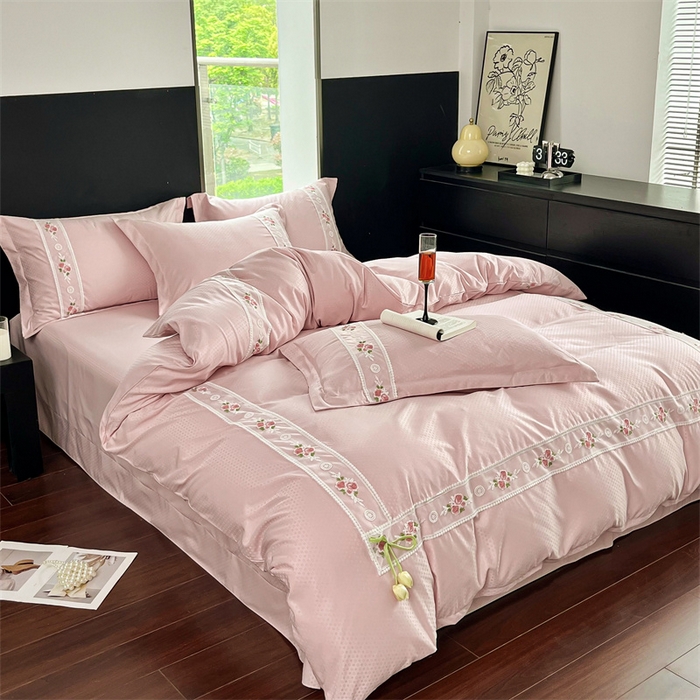 91家纺网 家纺一手货源 找家纺 庭笙 2025新款轻奢少女小香风提花四件套 星云粉