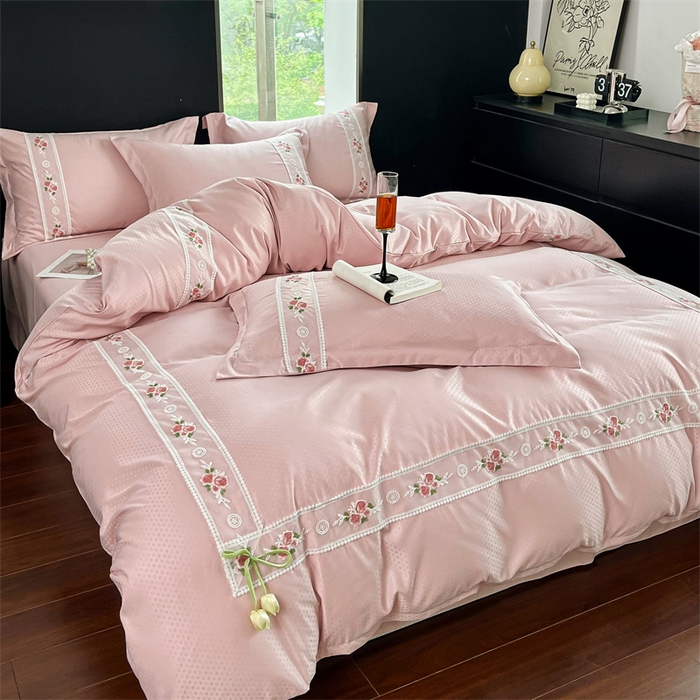 91家纺网 家纺一手货源 找家纺 庭笙 2025新款轻奢少女小香风提花四件套 星云粉