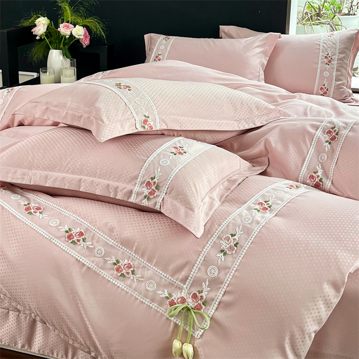 91家纺网 家纺一手货源 找家纺 庭笙 2025新款轻奢少女小香风提花四件套 星云粉