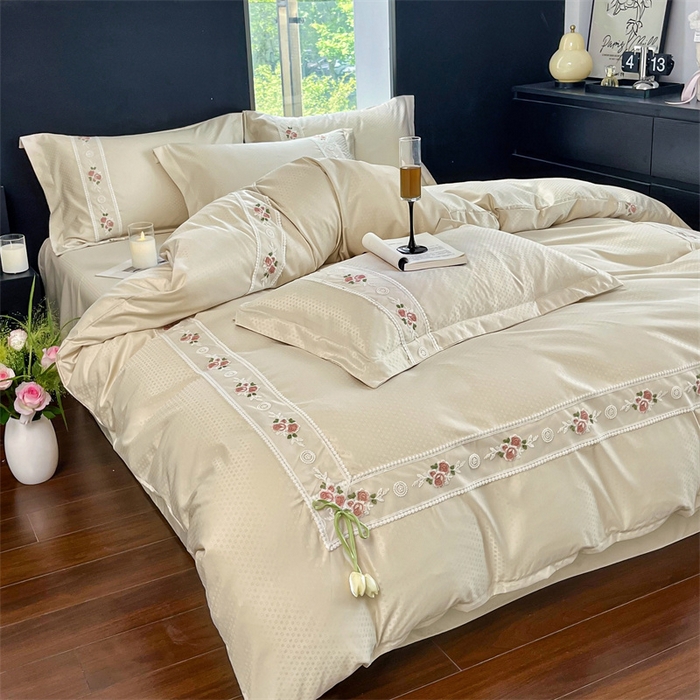 91家纺网 家纺一手货源 找家纺 庭笙 2025新款轻奢少女小香风提花四件套 星云浅咖