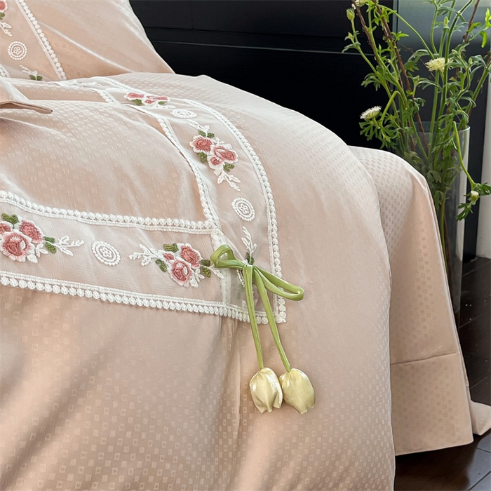 91家纺网 家纺一手货源 找家纺 庭笙 2025新款轻奢少女小香风提花四件套 星云玉