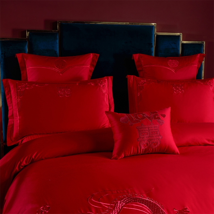 91家纺网 家纺一手货源 找家纺 洽想家 2025新款全棉新中式刺绣婚庆四件套多件套（控价销售最低不低于288元） 欢喜龙凤（红色绣线）