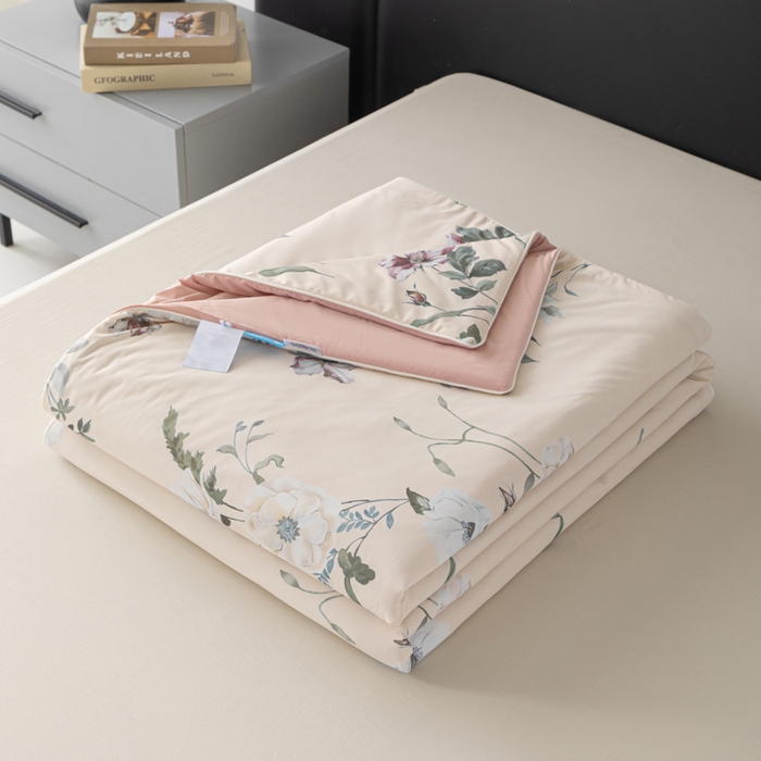 91家纺网 家纺一手货源 找家纺 玛德琳 2025新款A类兰精天丝印花凉感丝系列 粉墨花笺